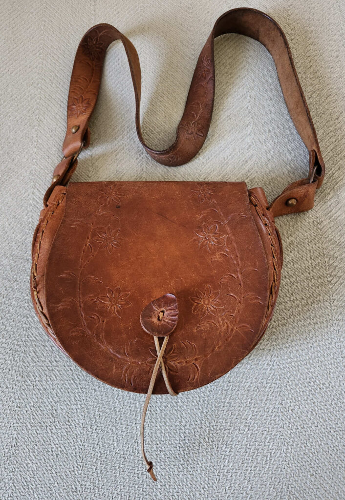 Willoughby Hagenbuch leather purse 1964